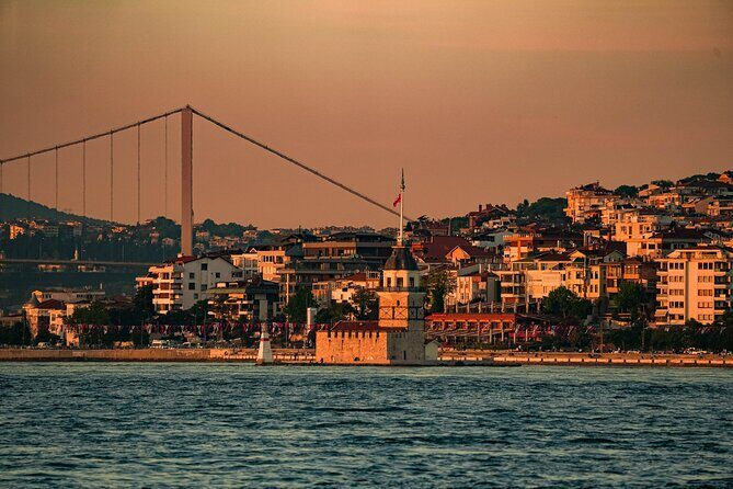 Istanbul Private Yacht Sunset Tour - 2 Hours - The Experience in Detail
