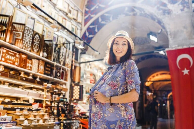 Istanbul: Professional photoshoot at Grand Bazaar - What to Expect from Your Photoshoot