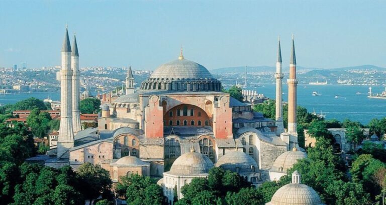 Istanbul: Small Group Full-Day Old City tour - Discovering Istanbul on a Compact, Well-Organized Day