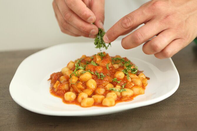 Italian Gnocchi-Making Class in NYC (Includes 4-Course Meal) - Who Should Consider This?