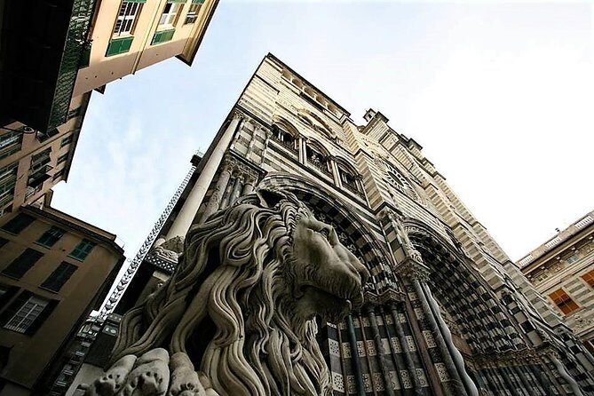 Itinerant dinner in the old town - Exploring Genoa’s Old Town Through Food and History