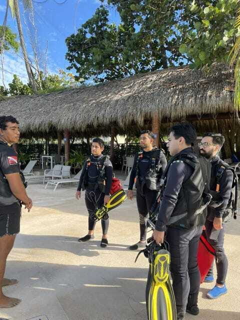 Ixtapa: Discover Diver Course - A Closer Look at the Discover Diver Course in Ixtapa