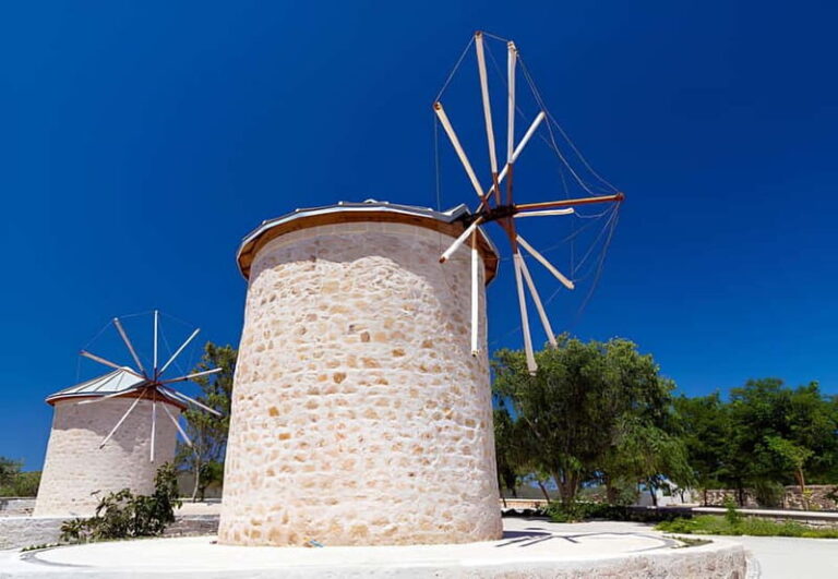 Izmir: Cesme Boat Tour and Alacati Visit - What Makes This Tour Stand Out?