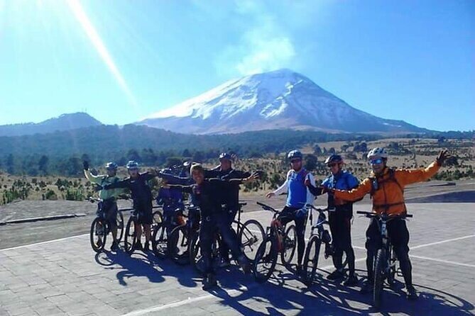 Iztaccihuatl Volcano Hike with an Alpinist