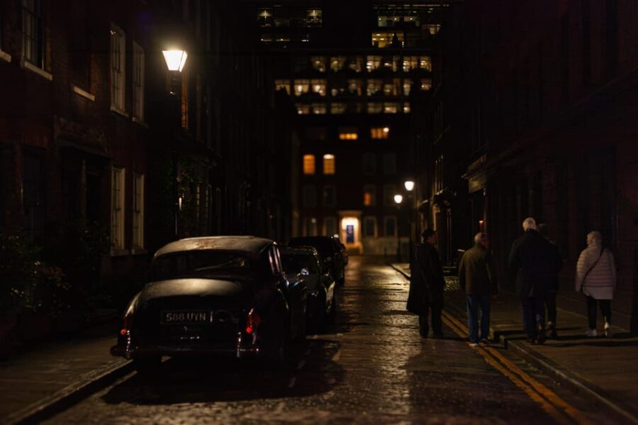 Jack the Ripper & the Five Women of Whitechapel Walking Tour - Exploring the Whitechapel District and the Murders