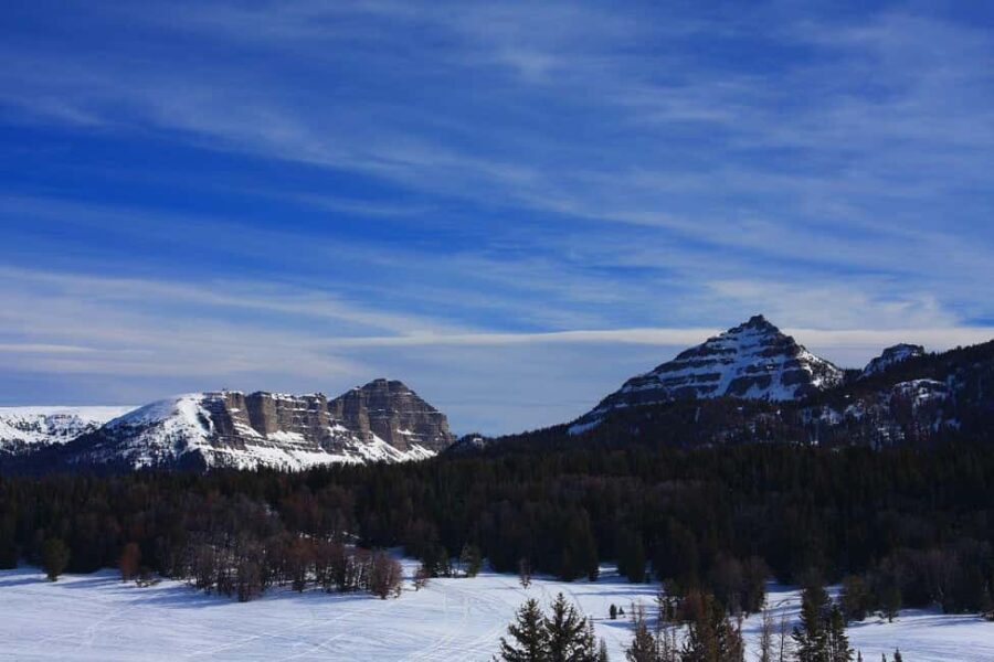 Jackson: Full-Day Snowmobile Rental with Gear & Trailer - Who Should Consider This Tour?