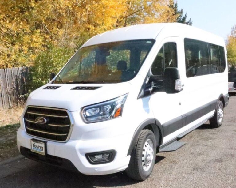 Jackson Hole 3-Day Guided Safari: Yellowstone & Tetons - A Deep Dive into the Yellowstone & Tetons Safari