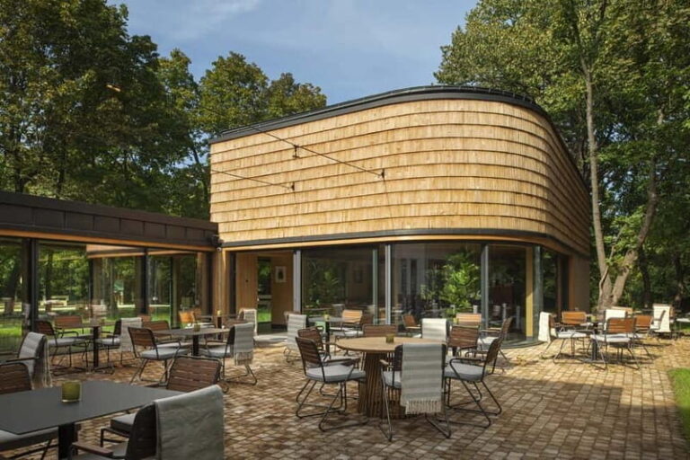 János Hill Sightseeing with Traditional Lunch: Normafa Síház - The Sum Up