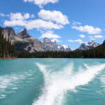 Jasper: Maligne Valley Wildlife & Spirit Island Cruise - The Experience of a Lifetime: Authentic, Well-Organized, and Visually Stunning