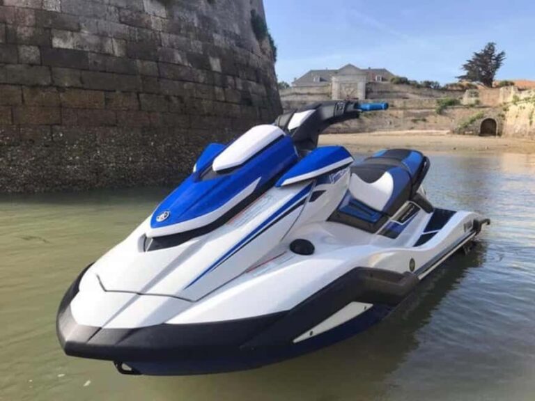 Jet-ski Tour 1 hour île de Ré - An In-Depth Look at the Jet-Ski Tour Experience