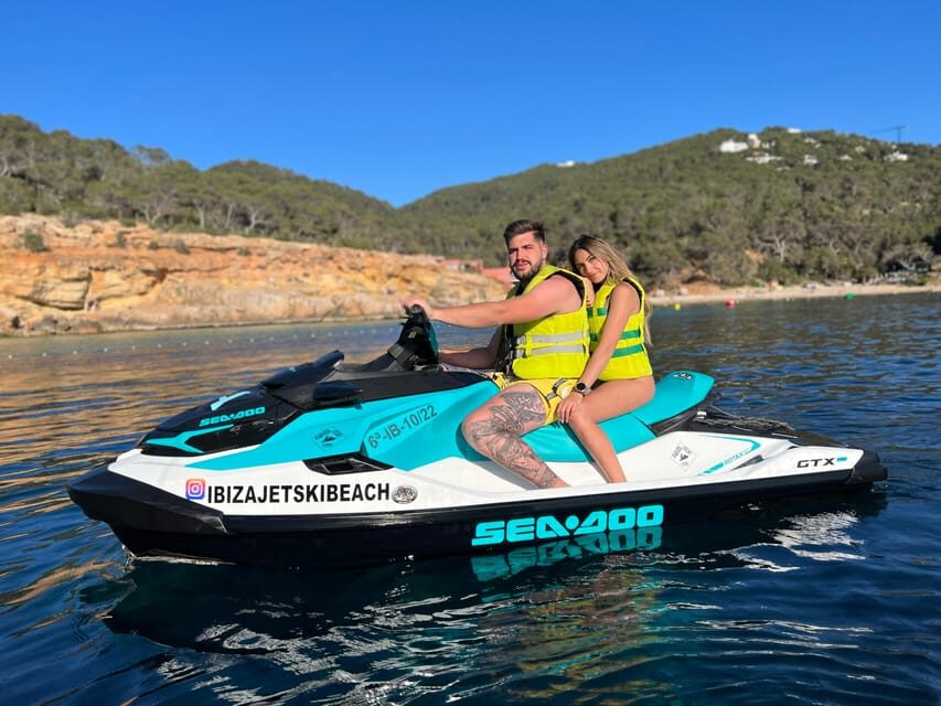 JET SKI TOUR TO Cala Salada FROM Puerto de San Antonio