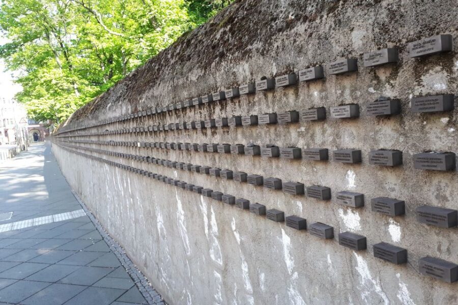 Jewish Quarter History Walking Tour in Colognes Old Town - Who Should Consider This Tour?