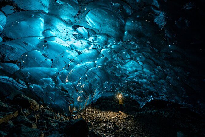 Jökulsárlón: Visit a Natural Blue Ice Cave - What Does the Experience Feel Like?