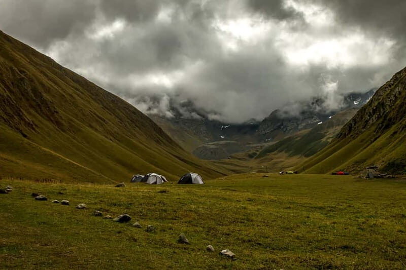 Juta: One Day Trip Hiking Towards Chaukhi Mountains - Who is this tour best suited for?