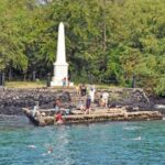 Kailua-Kona: Captain Cook Reef Catamaran Day Trip with Lunch - The Experience in Detail