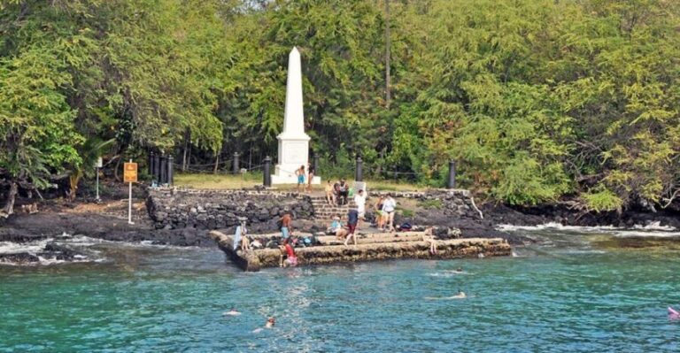 Kailua-Kona: Captain Cook Reef Catamaran Day Trip with Lunch - The Experience in Detail