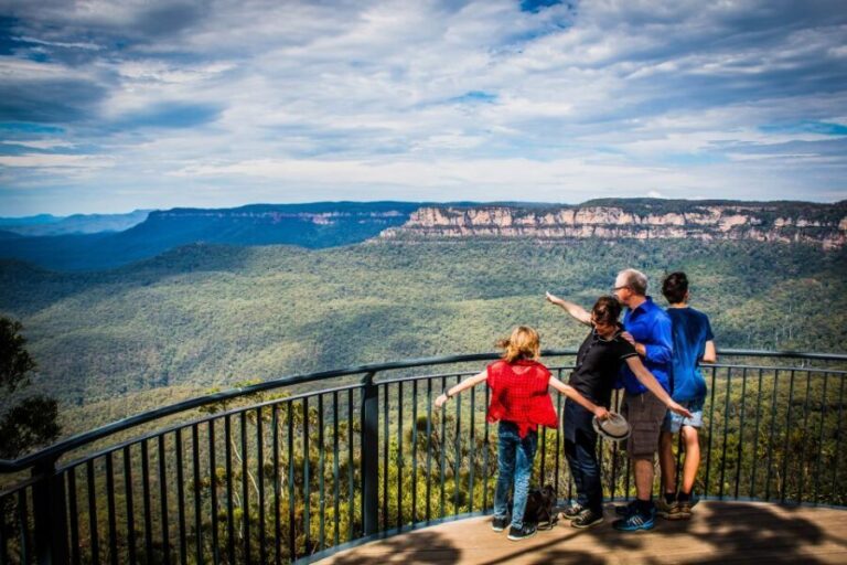 Katoomba: Blue Mountains Full-Day Hop-On Hop-Off Bus Tour - FAQ