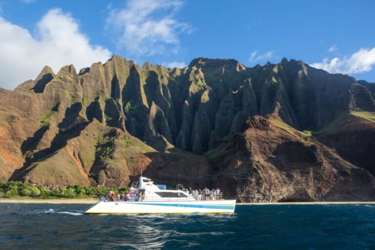Kauai: Napali Sunset Dinner Cruise - Who Should Consider This Tour?