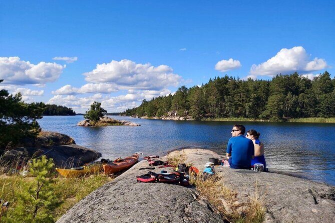 Kayak Tour in the Stockholm Archipelago with Lunch Meal - Who Is This Tour Best For?