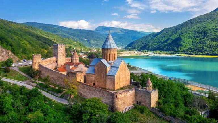 Kazbegi, Zhinvali, Ananuri - Day Trip - The Value of the Tour