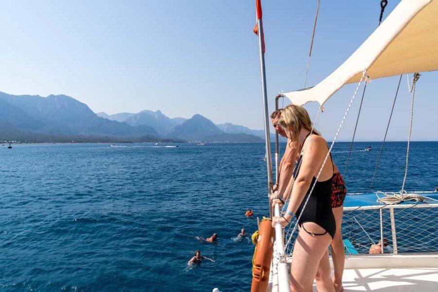 Kemer: Blue & Green Boat Trip and Jeep Safari with Lunch - Frequently Asked Questions