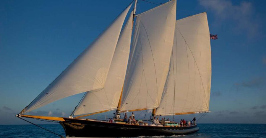Key West: Schooner Full Moon Night Sail with Drinks - Why This Tour Works Well