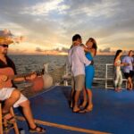Key West: Sunset Sail with Live Band, Drinks, and Appetizers - What the Reviews Say