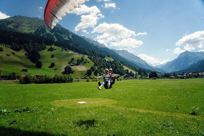 KLOSTERS: Paragliding For 2 - Couples (Video &Photos Incl.) - FAQ
