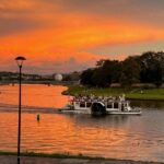 Krakow: 1-Hour Evening Vistula River Cruise - A Closer Look at the Experience