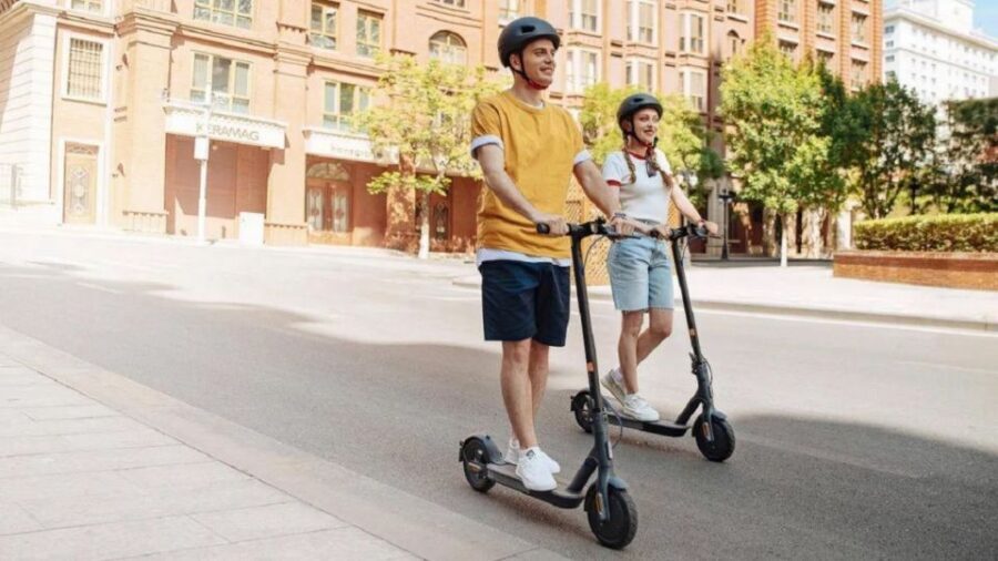 Krakow: 2h Old Town E-Scooter Tour - The Value of This Experience