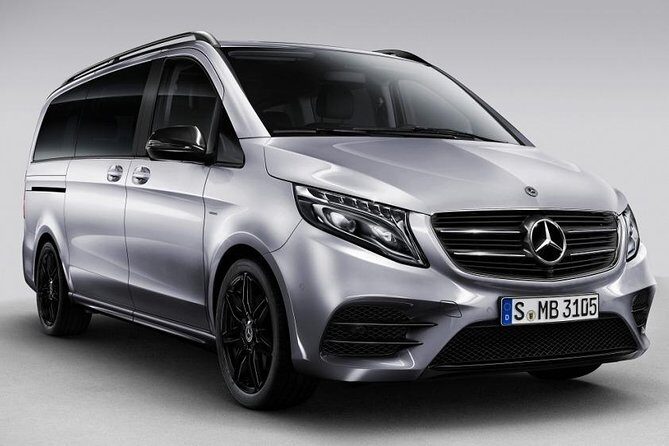 Krakow Airport Transfers : Krakow City to Krakow Airport KRK in Luxury Van - Why choose this Krakow airport transfer?