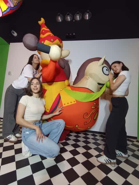 Krakow: Balloon Art Museum Entry Ticket - What Makes This Tour Stand Out?
