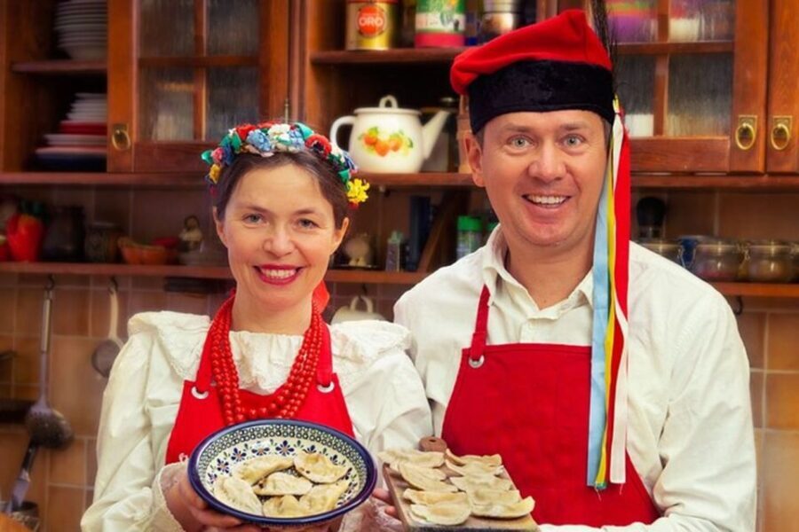Krakow: Bites and Sights Guided Walking Tour with Royal Road - Why This Tour Stands Out