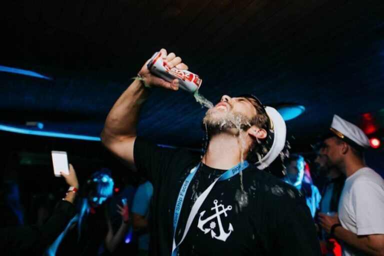 Krakow: Boat Party with Unlimited Drinks - Why This Tour Stands Out
