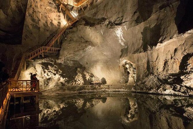 Krakow: Cruise on the Vistula River and Wieliczka Salt Mine Group Tour - Exploring the Vistula River: Seeing Krakow from the Water