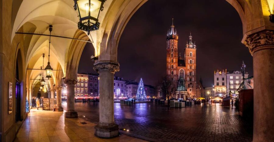 Krakow: Evening Walking Tour with Spooky Stories - The Sum Up