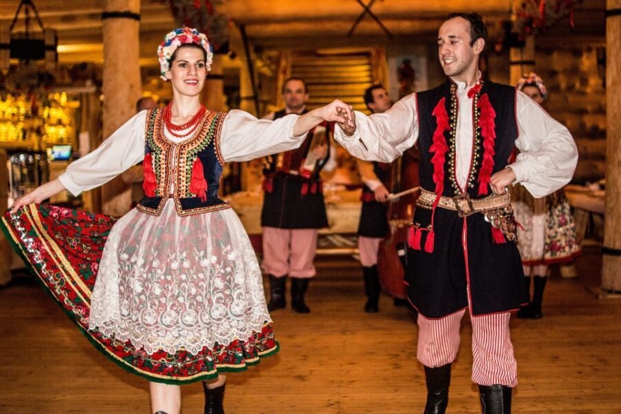 Krakow: Full Traditional Polish Dinner & Folk Show - Practical Tips for Visitors