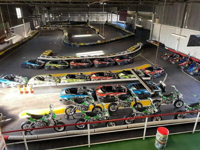 Krakow: Go-Karting Experience with Pizza and Drinks - What to Expect During Your Visit