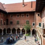 Krakow: Guided Tour of Wawel Hill and St. Mary's Basilica - Who Should Consider This Tour?