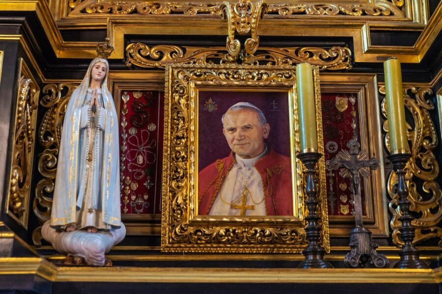 Krakow: John Paul II Guided Tour with Wawel Castle Entry - Why This Tour Offers Real Value