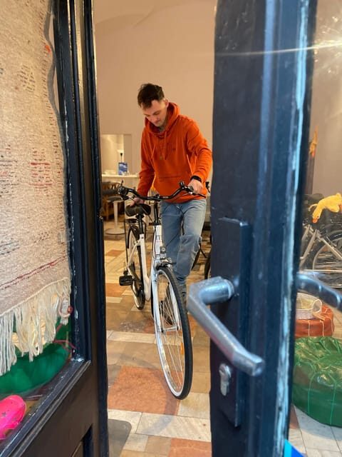 Krakow: Old Town and Kazimierz Guided Bike Tour - Why Choose the Krakow Old Town and Kazimierz Bike Tour?