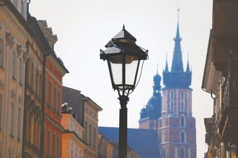 Krakow : Old Town Walking Tour With A guide - FAQ