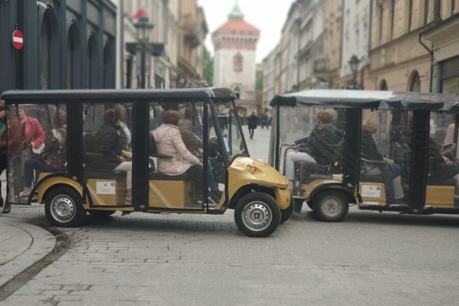 Krakow: Old Town, Wawel, and Wieliczka Salt Mine with Lunch - Exploring Krakow in Style and Substance