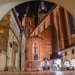 Kraków: Old Town & Wawel Castle Walking Tour - Who Should Take This Tour?