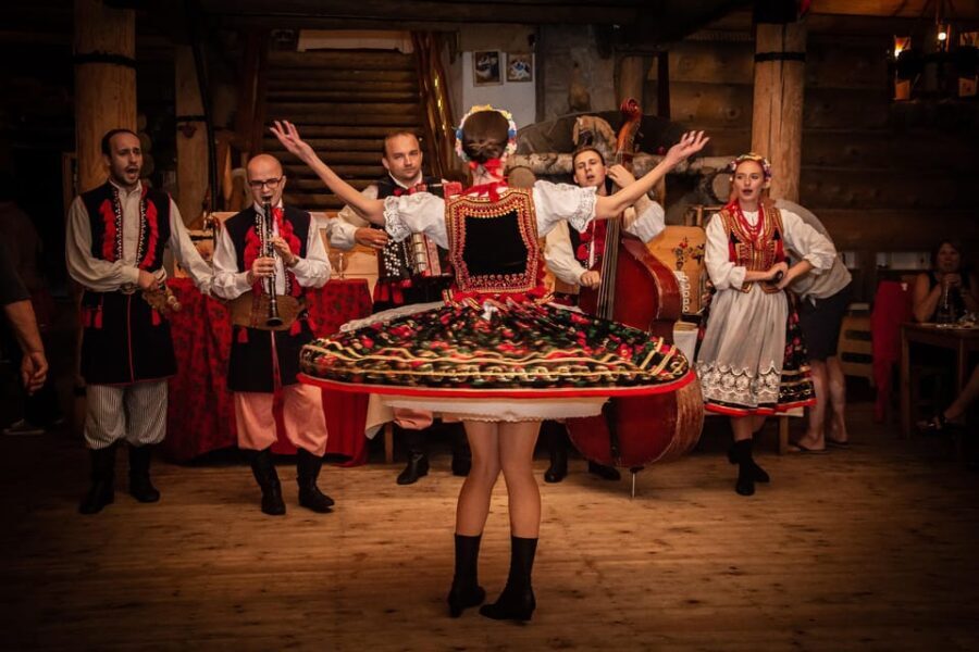 Krakow: Polish Folk Night with Dinner and Unlimited Drinks - Final Thoughts