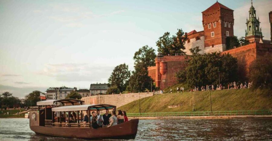 Krakow: Private Traditional Gondola Cruise - An Authentic Way to Explore Krakows Waterways