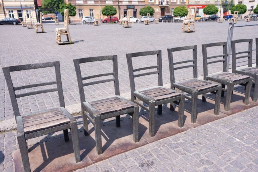 Krakow: Schindler's Factory & Ghetto Guided Tour - Key Points