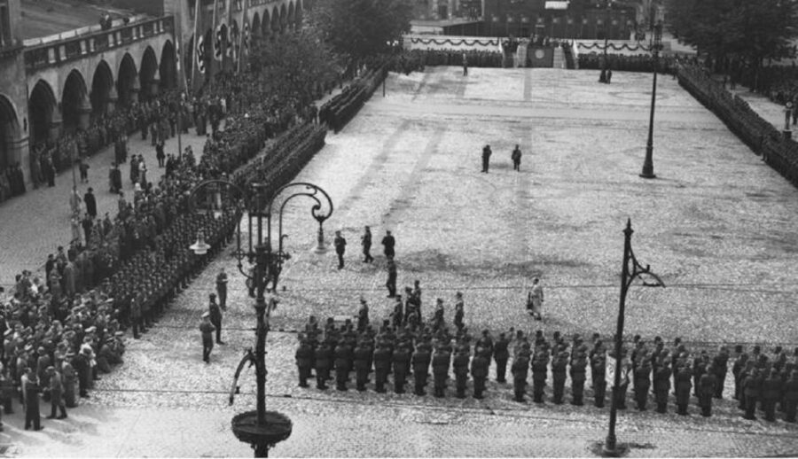 Krakow: Second World War History Guided Walking Tour - The Details That Matter