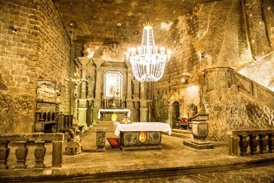 Krakow: Vistula River Cruise and Wieliczka Salt Mine Tour - What Makes This Tour Stand Out