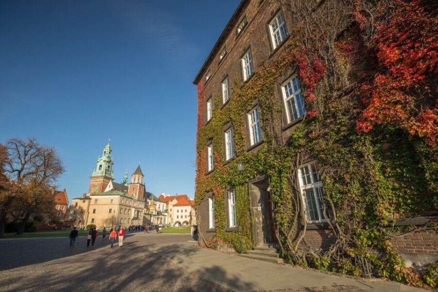 Krakow: Wawel Castle & Cathedral Guided Tour - In-Depth Review of the Wawel Castle & Cathedral Guided Tour